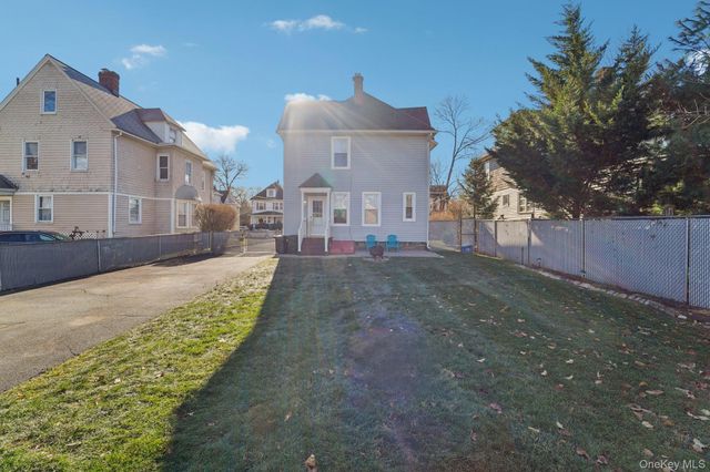 76 E Maple Avenue, Suffern, NY 10901