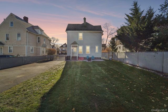 76 E Maple Avenue, Suffern, NY 10901