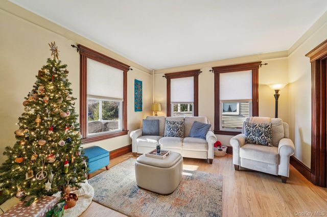 76 E Maple Avenue, Suffern, NY 10901