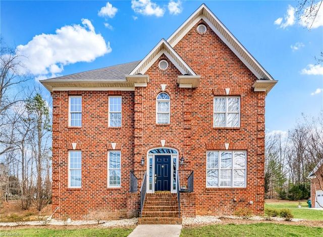 1869 Curraghmore Road, Clemmons, NC 27012