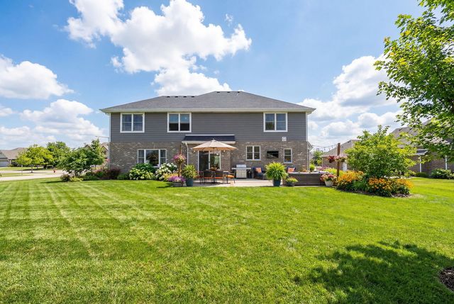 24234 S Sunset Lakes Drive, Manhattan, IL 60442