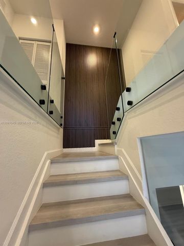 2661 SE 24th Court, Homestead, FL 33035
