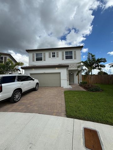 2661 SE 24th Court, Homestead, FL 33035