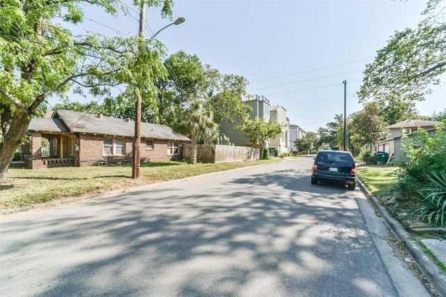1647 Park Street, Houston, TX 77019