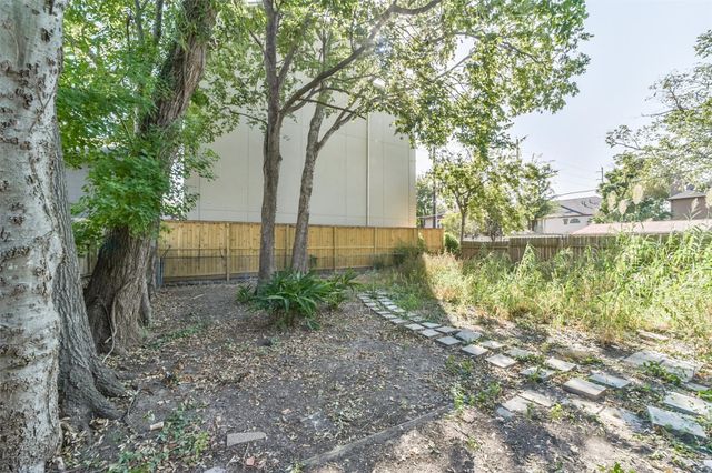 1647 Park Street, Houston, TX 77019