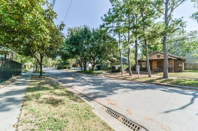 1647 Park Street, Houston, TX 77019