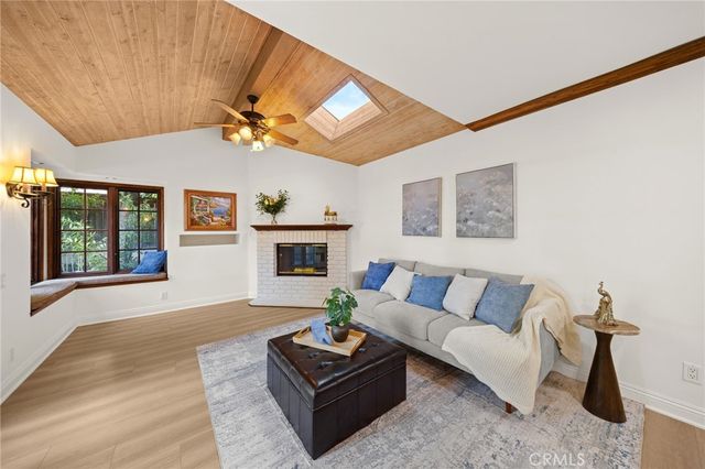 17 Alderbrook, Irvine, CA 92604