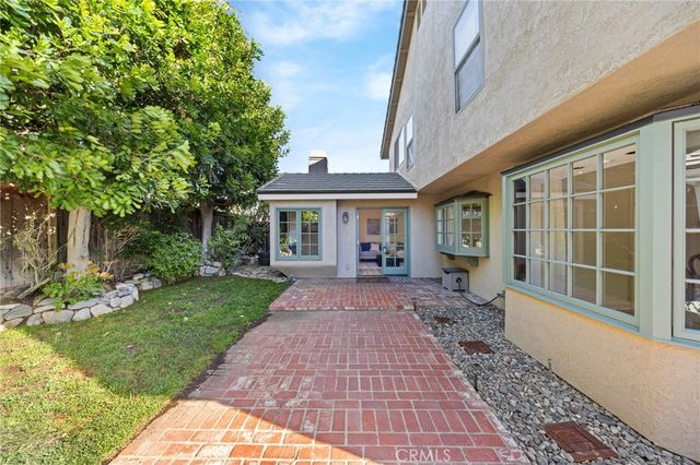 17 Alderbrook, Irvine, CA 92604