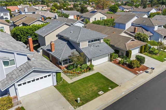 17 Alderbrook, Irvine, CA 92604
