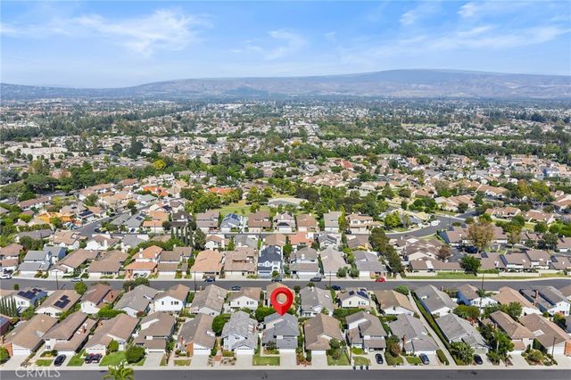 17 Alderbrook, Irvine, CA 92604