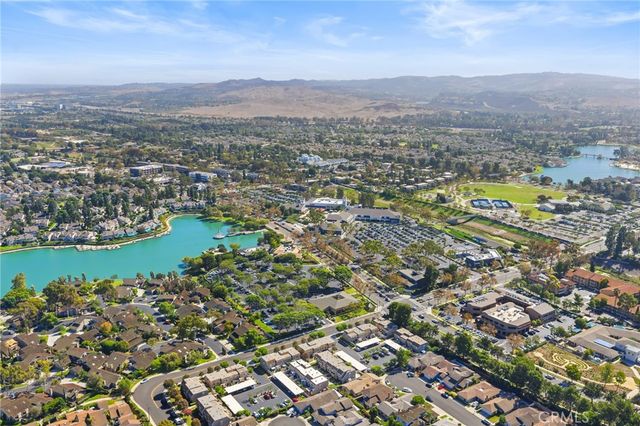 17 Alderbrook, Irvine, CA 92604