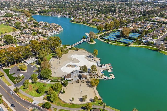 17 Alderbrook, Irvine, CA 92604