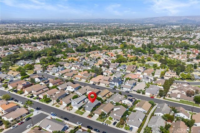 17 Alderbrook, Irvine, CA 92604