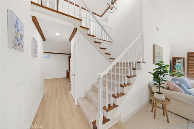 17 Alderbrook, Irvine, CA 92604
