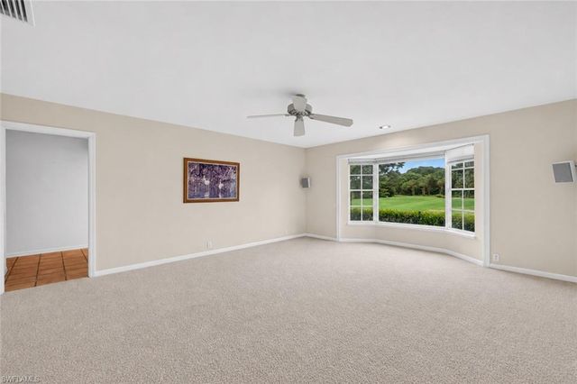 700 HOLLYBRIAR LN, Naples, FL 34108