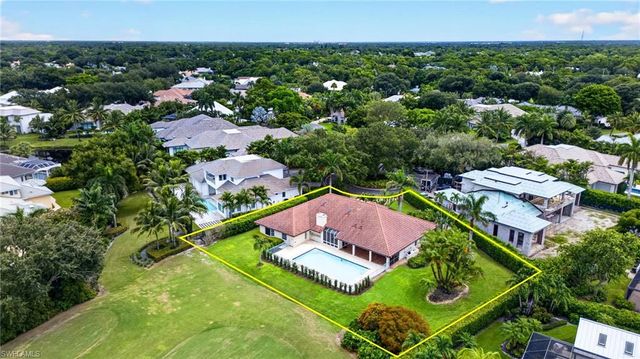 700 HOLLYBRIAR LN, Naples, FL 34108