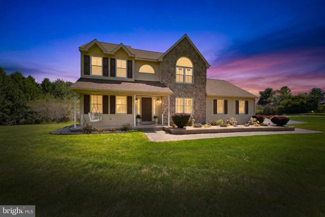 75 AUBURN RD, Avondale, PA 19311