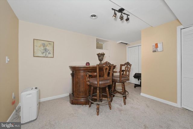 75 AUBURN RD, Avondale, PA 19311