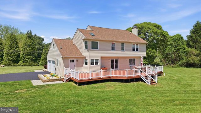 75 AUBURN RD, Avondale, PA 19311