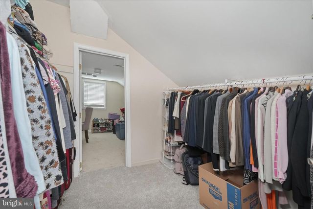 75 AUBURN RD, Avondale, PA 19311