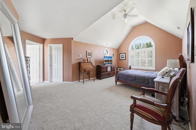 75 AUBURN RD, Avondale, PA 19311