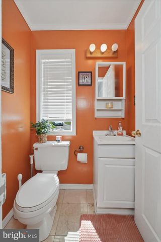 75 AUBURN RD, Avondale, PA 19311