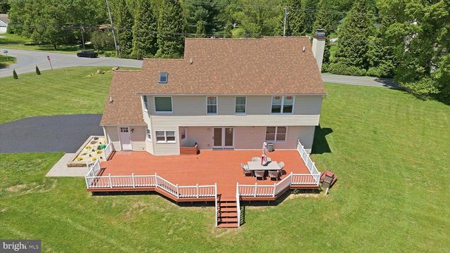75 AUBURN RD, Avondale, PA 19311