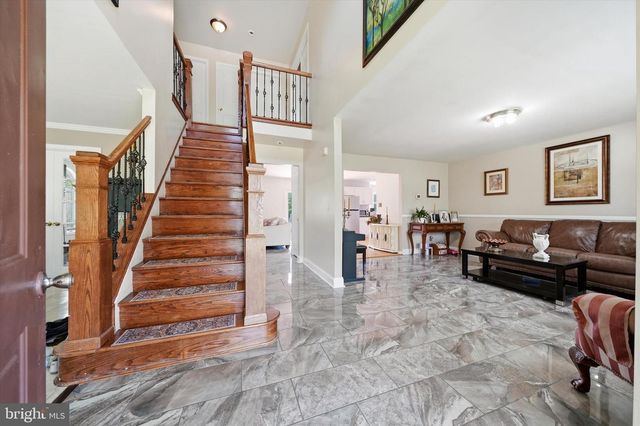 75 AUBURN RD, Avondale, PA 19311