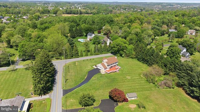 75 AUBURN RD, Avondale, PA 19311