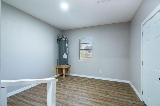 216 Watson St, Corpus Christi, TX 78415