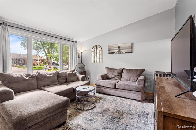 9428 Elm Street, Taylor, MI 48180