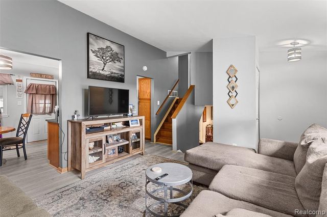 9428 Elm Street, Taylor, MI 48180