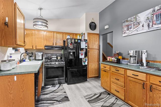9428 Elm Street, Taylor, MI 48180