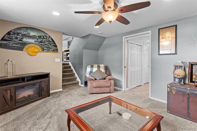 9428 Elm Street, Taylor, MI 48180