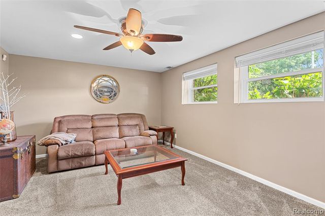 9428 Elm Street, Taylor, MI 48180