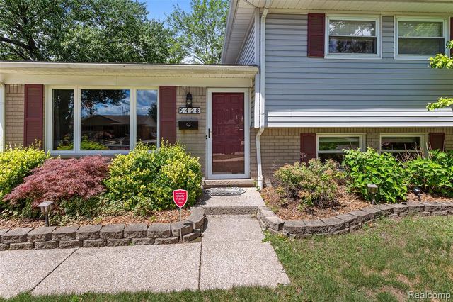 9428 Elm Street, Taylor, MI 48180