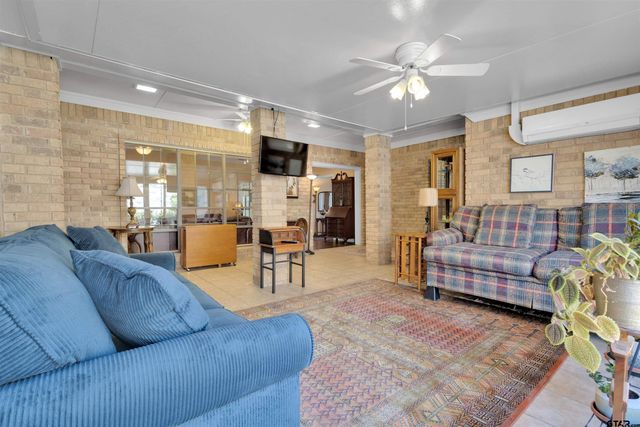 501 Hyde Park, Tyler, TX 75701