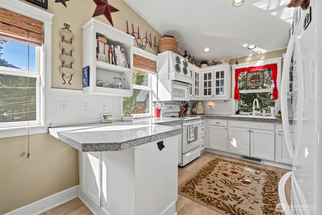 231 Benton, Leavenworth, WA 98826