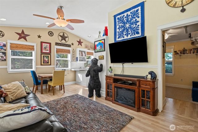 231 Benton, Leavenworth, WA 98826