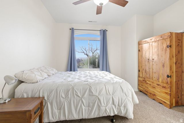 2182 N CANYON GREENS DR, Washington, UT 84780