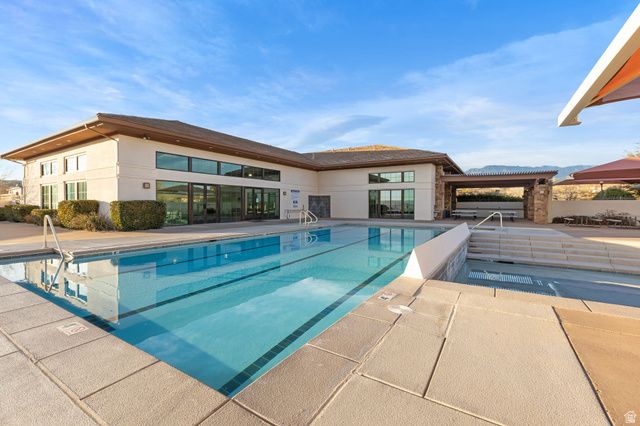 2182 N CANYON GREENS DR, Washington, UT 84780