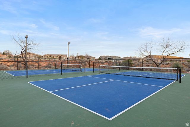 2182 N CANYON GREENS DR, Washington, UT 84780