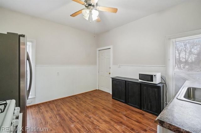 522 Fleming Street, Howell, MI 48843