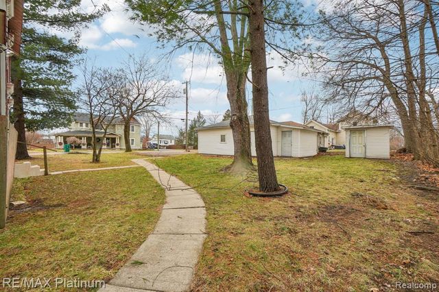 522 Fleming Street, Howell, MI 48843