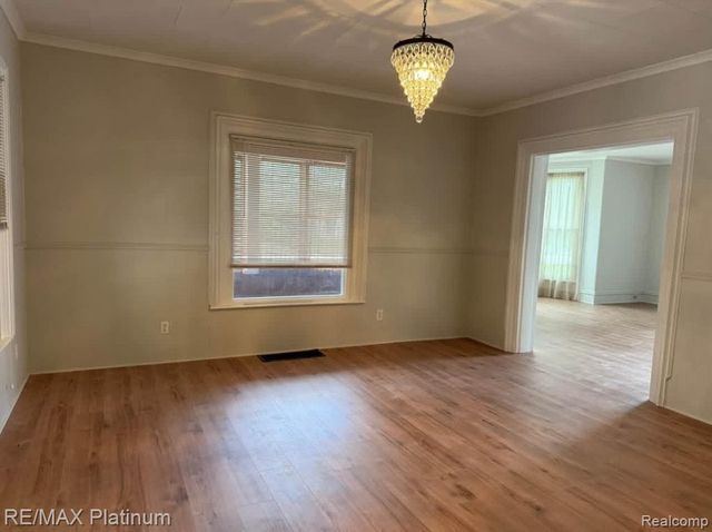 522 Fleming Street, Howell, MI 48843