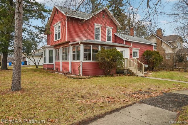 522 Fleming Street, Howell, MI 48843