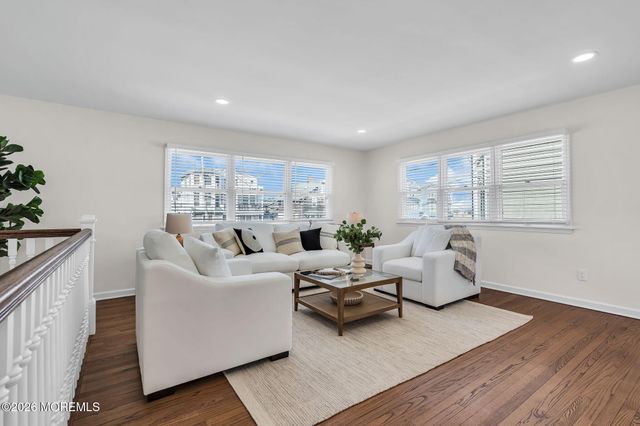 17 J Street, Seaside Park, NJ 08752