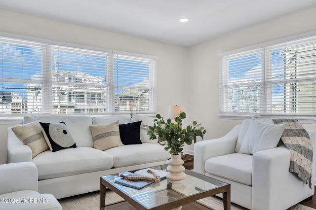 17 J Street, Seaside Park, NJ 08752