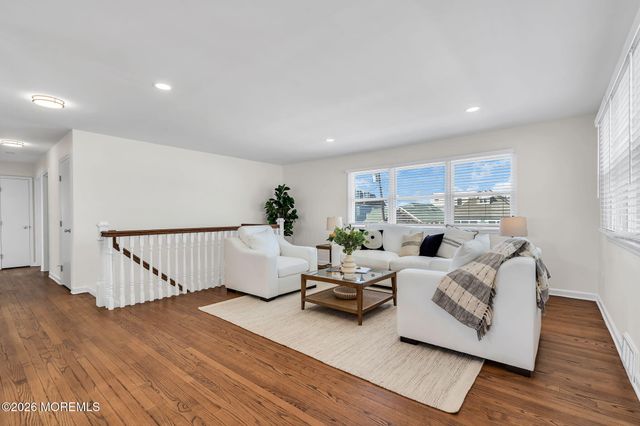 17 J Street, Seaside Park, NJ 08752
