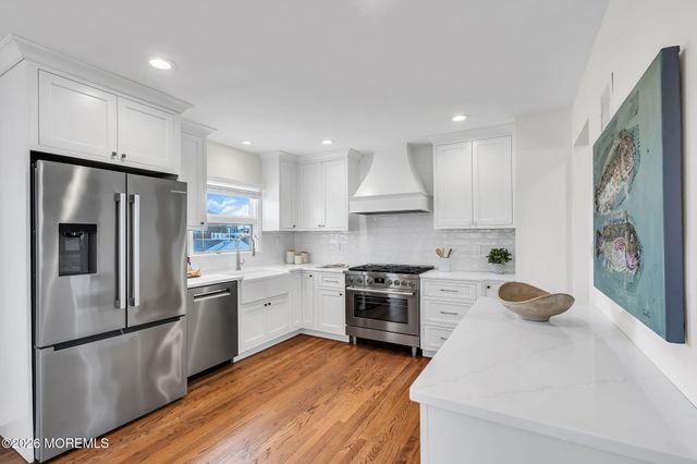 17 J Street, Seaside Park, NJ 08752